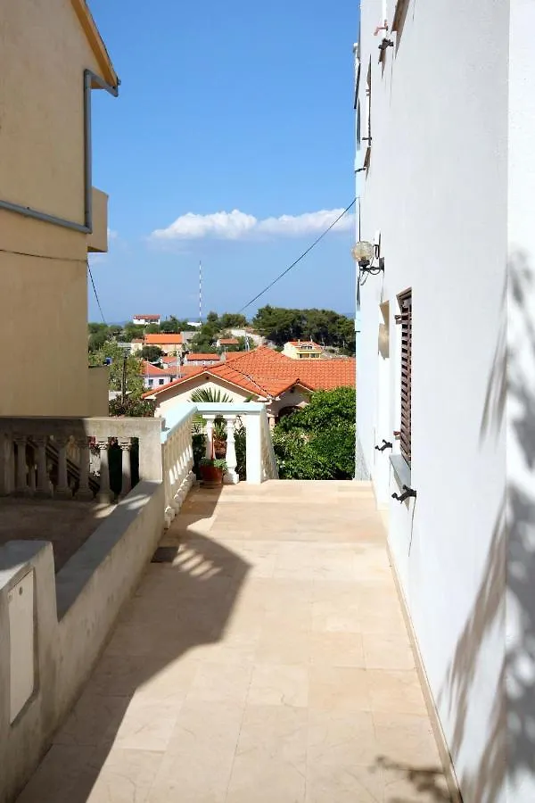 Apartment Sali 890B