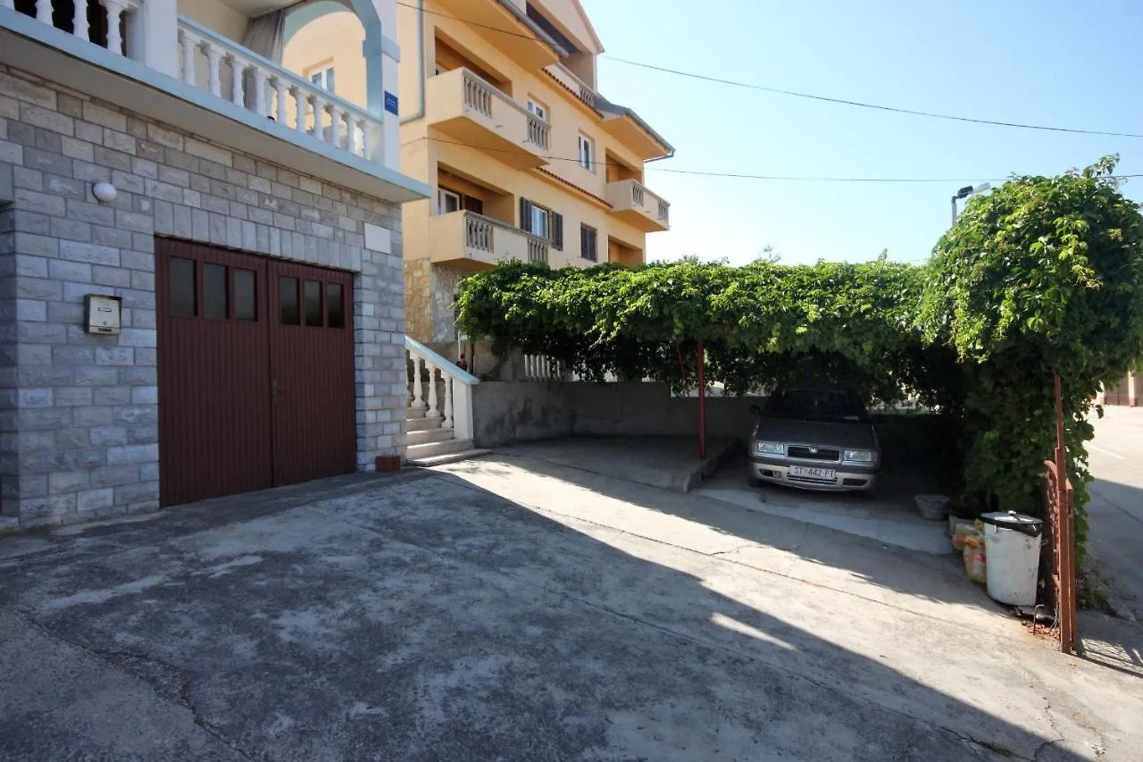 Apartment Sali 890B 0*,